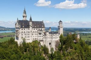 4. قلعة نويشفانشتاين - ألمانيا - Neuschwanstein Castle – Germany
