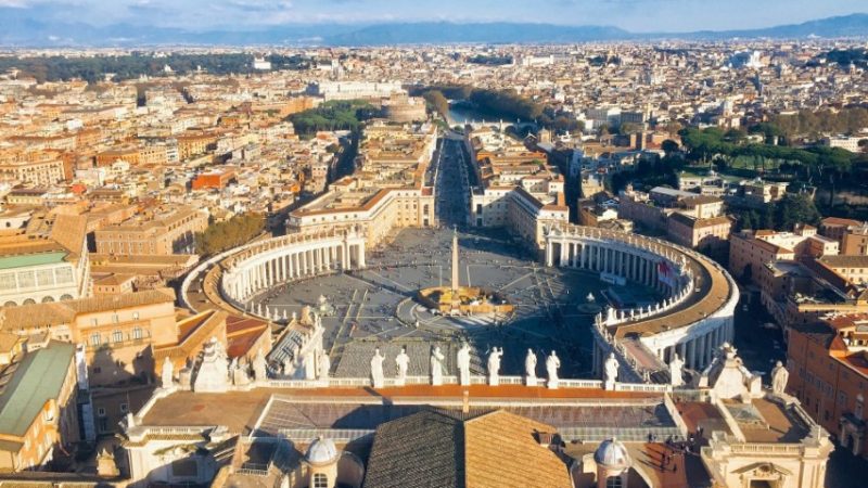 كم تبلغ مساحة دولة مدينة الفاتيكان