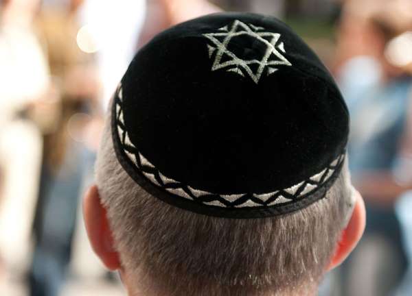 كم يبلغ عدد اليهود في دولة البحرين
